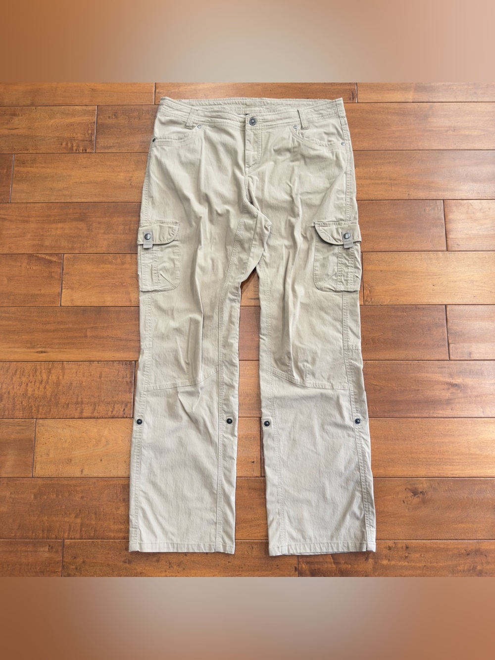 KÜHL Women’s Beige Splash Roll Up Cargo Pants Size 14 Performance Hiking